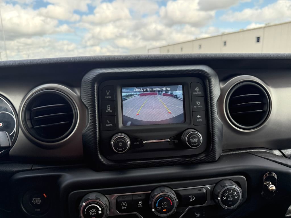 Used 2019 Jeep Wrangler Unlimited Sport S AWD/4WD image 32
