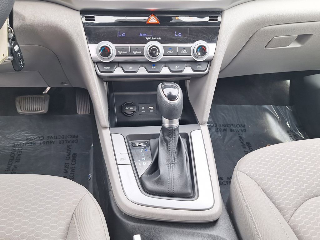 Used 2020 Hyundai Elantra SEL image 22