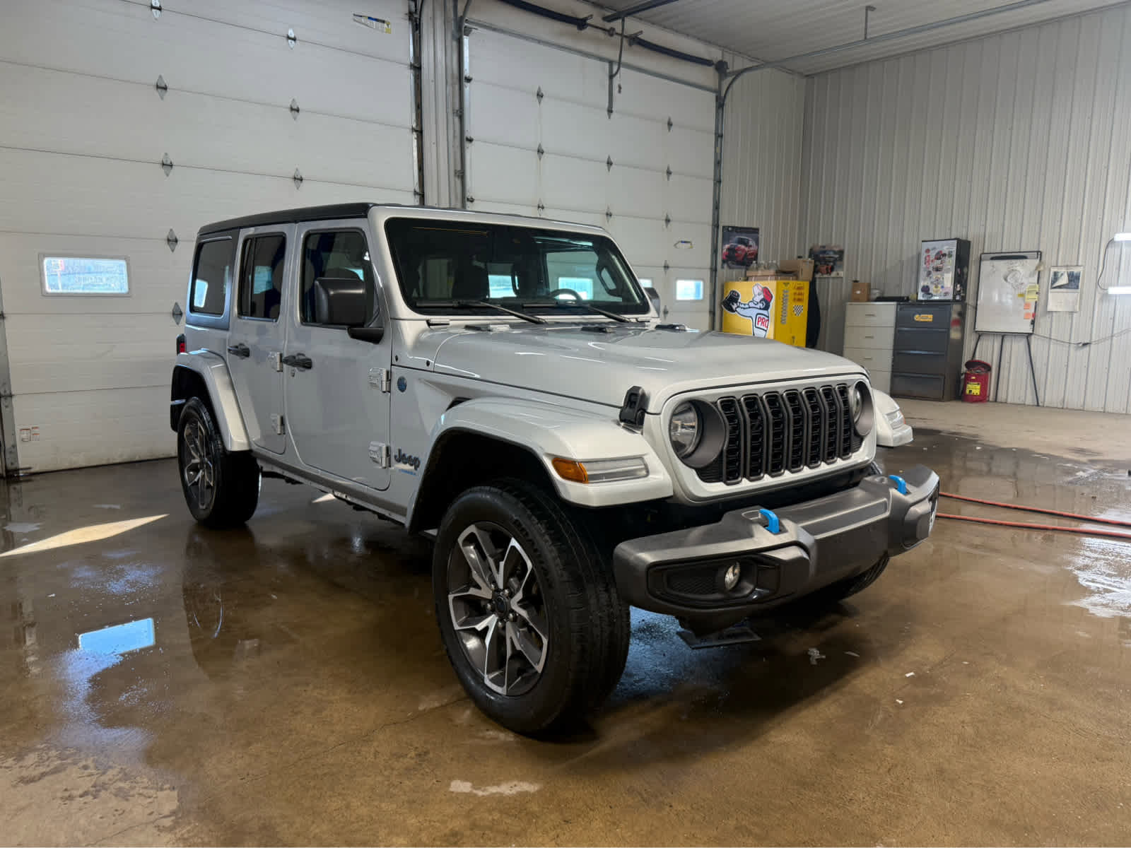 Used 2024 Jeep Wrangler Sport S w/ Convenience Group image 2