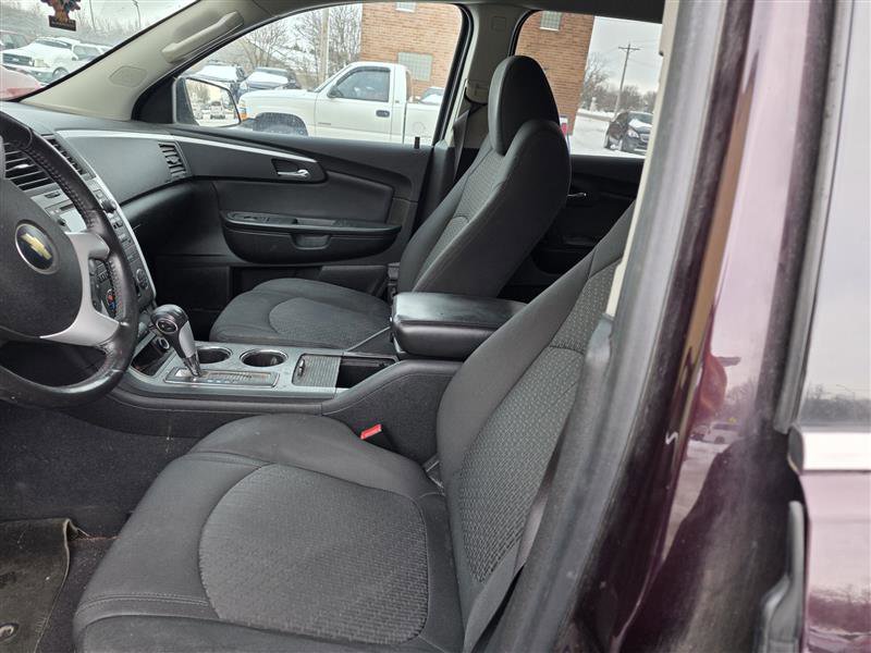 Used 2010 Chevrolet Traverse LT w/ Personal Connectivity Package image 6