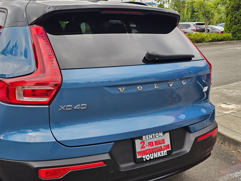 Used 2023 Volvo XC40 Recharge Ultimate w/ Protection Package Premier AWD/4WD image 10