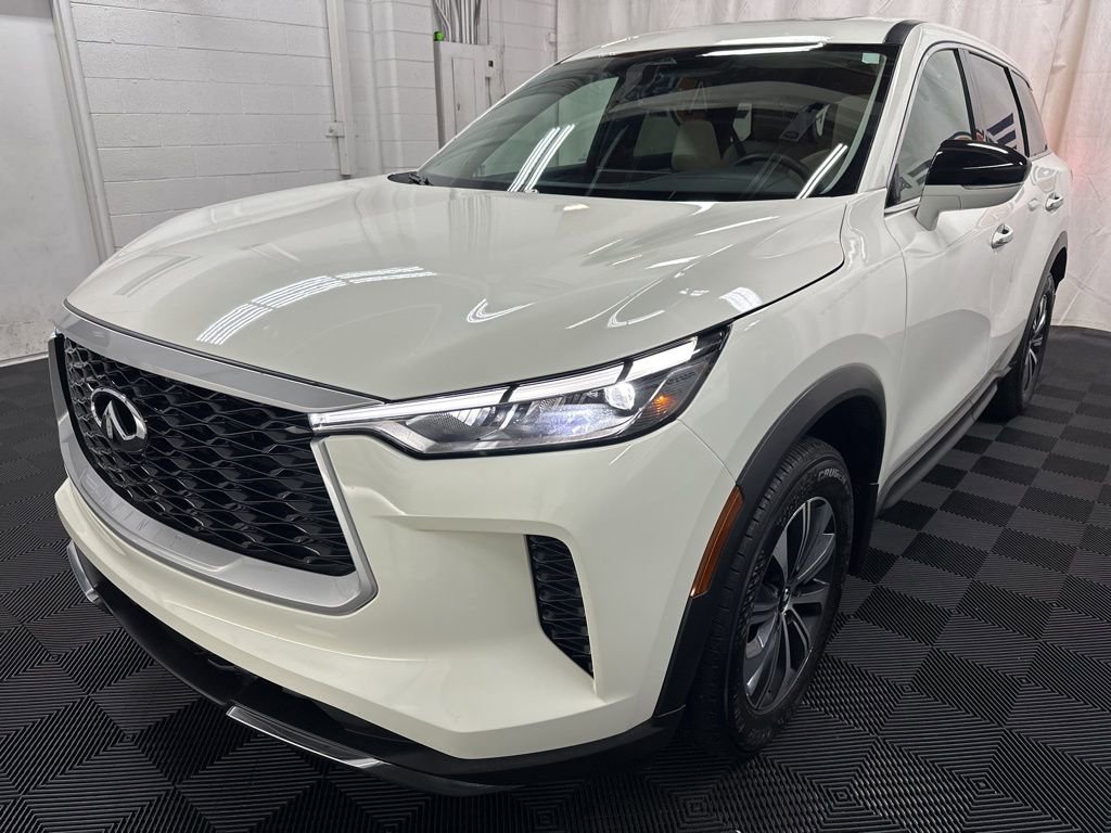 Used 2024 INFINITI QX60 Pure image 4