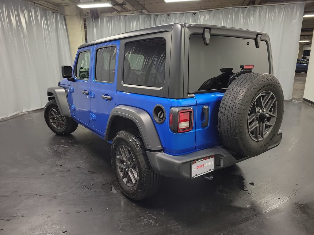 Used 2024 Jeep Wrangler Unlimited Sport AWD/4WD image 6