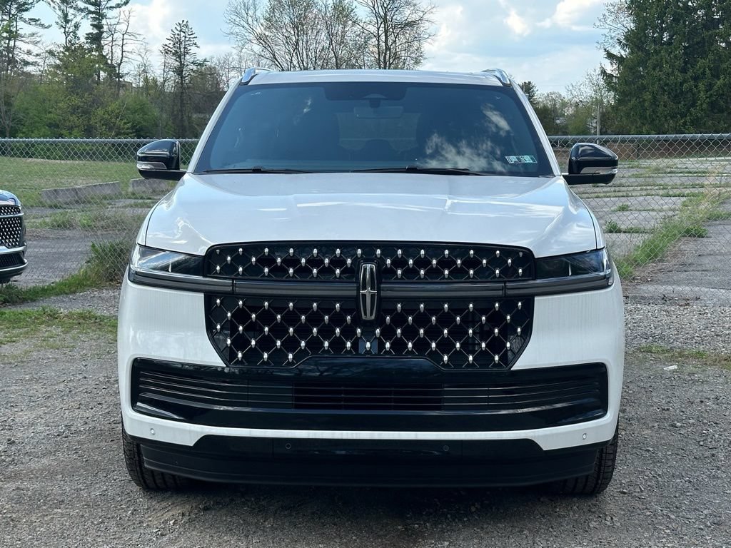 New 2025 Lincoln Navigator L Black Label AWD/4WD image 29