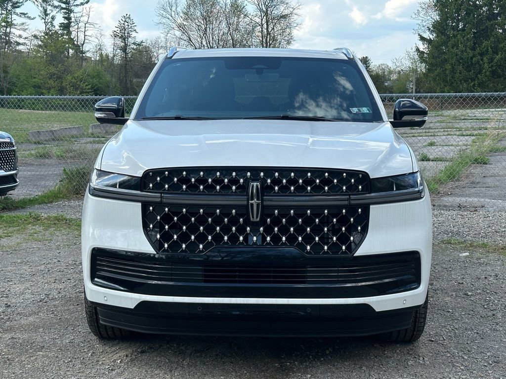 New 2025 Lincoln Navigator L Black Label AWD/4WD image 29