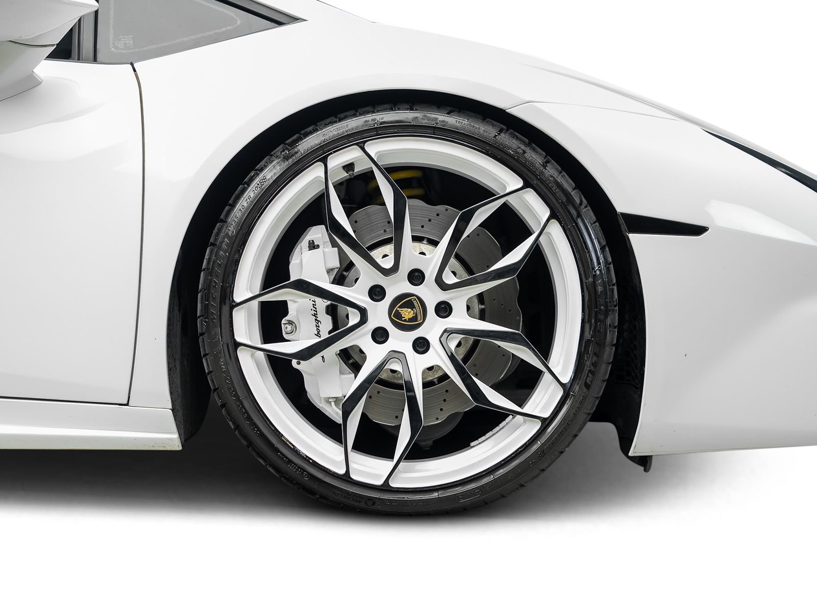 Used 2019 Lamborghini Huracan LP 580-2 image 31