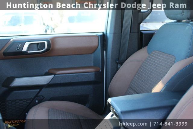 Used 2023 Ford Bronco Outer Banks image 28