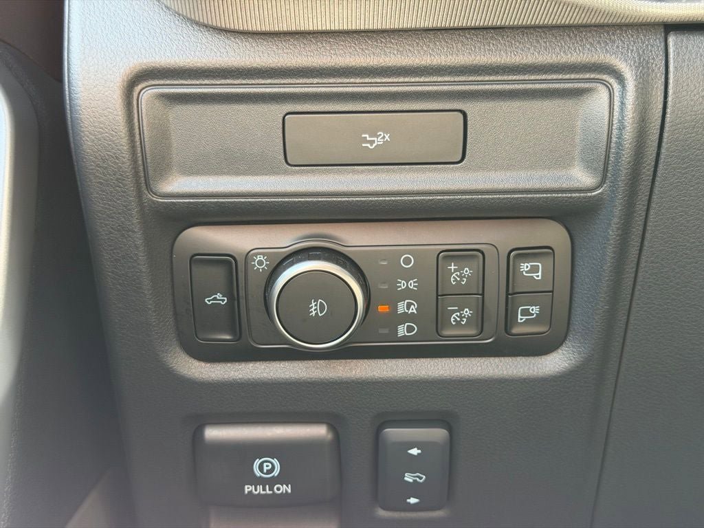 New 2026 Ford F150 Lariat w/ Equipment Group 502A High image 29