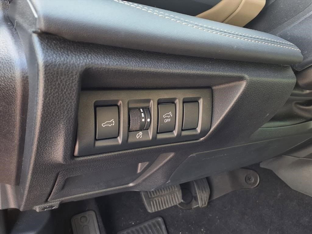Used 2025 Subaru Outback Limited image 15