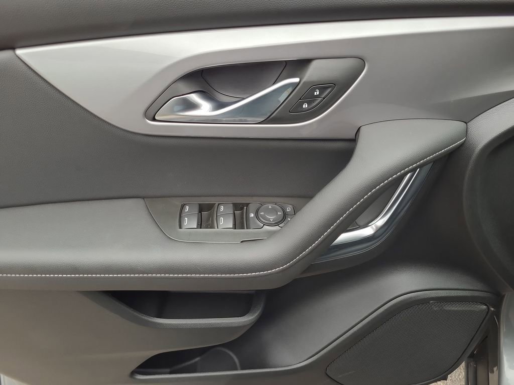 New 2025 Chevrolet Blazer LT w/ Driver Confidence Package image 23