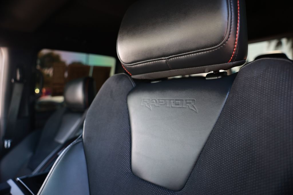 Used 2025 Ford F150 Raptor image 19