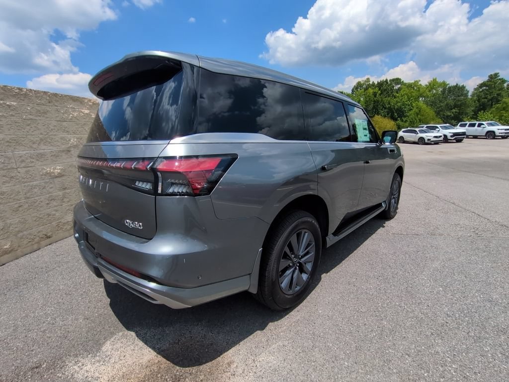 New 2027 INFINITI QX80 Pure RWD image 4