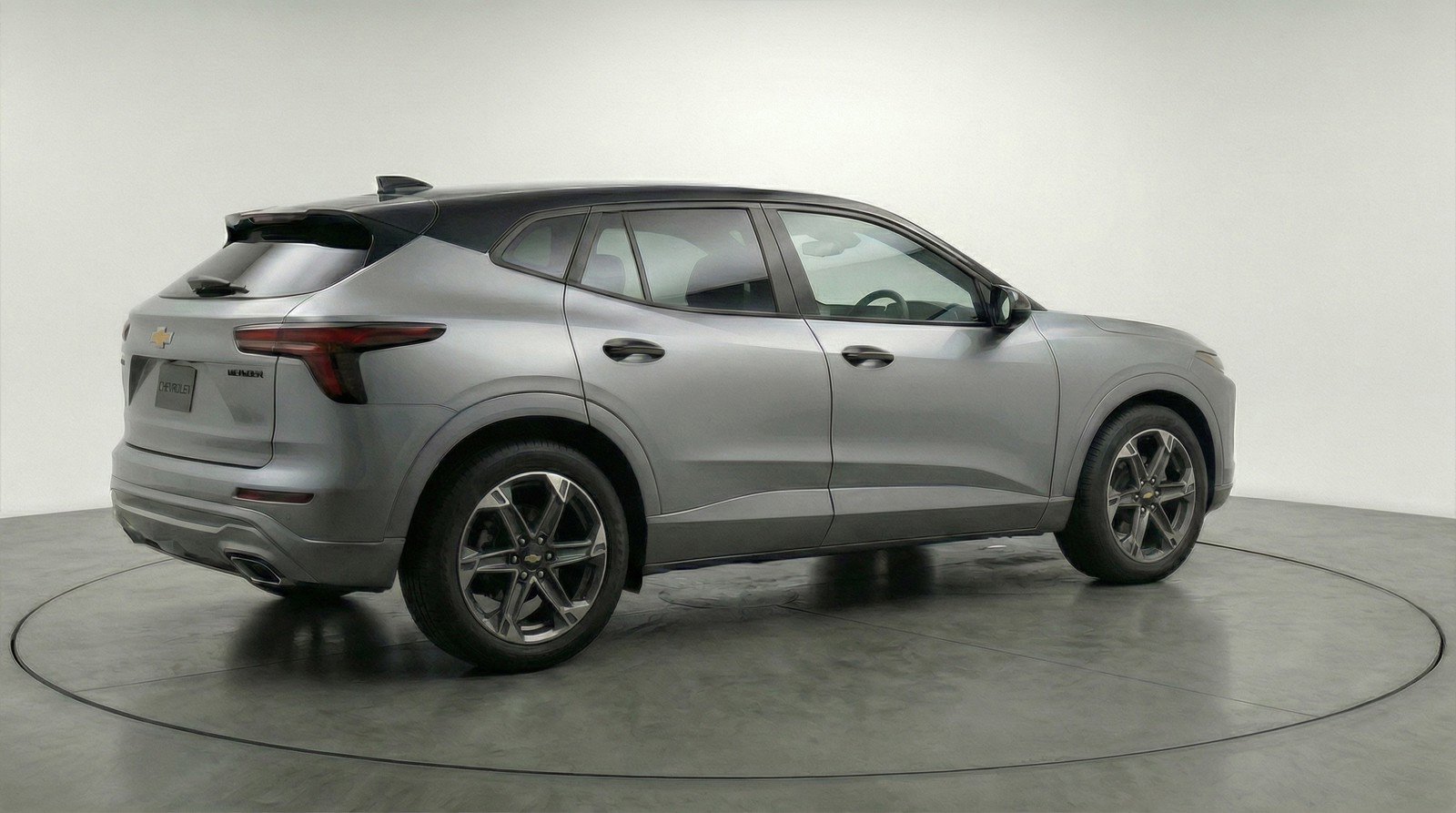 Used 2025 Chevrolet Blazer LT image 9