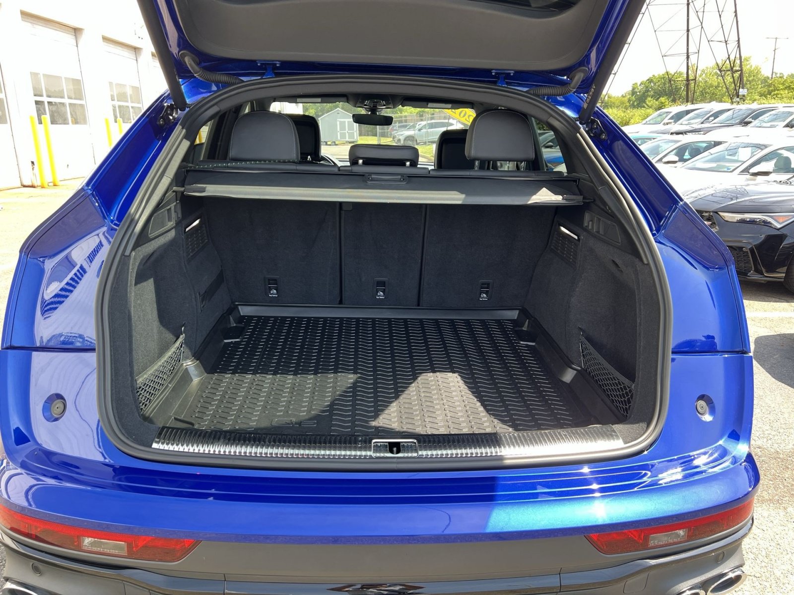 Used 2022 Audi SQ5 Prestige AWD/4WD image 28