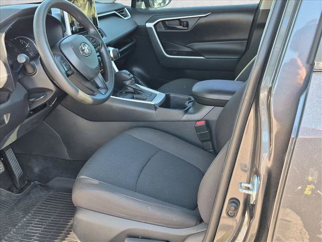 Used 2023 Toyota RAV4 LE FWD image 15