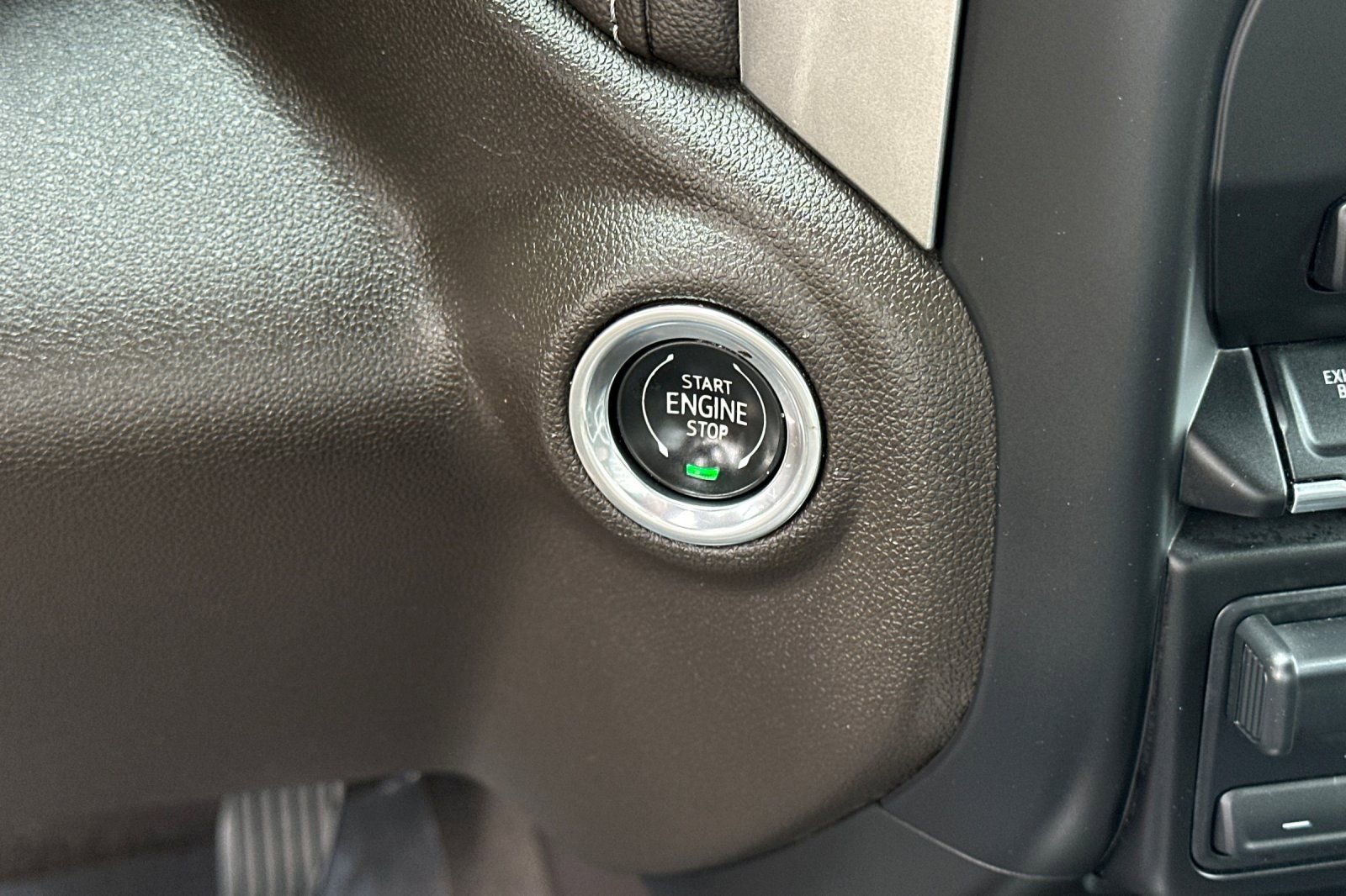 Used 2020 Chevrolet Silverado 2500 LTZ w/ LTZ Premium Package image 30