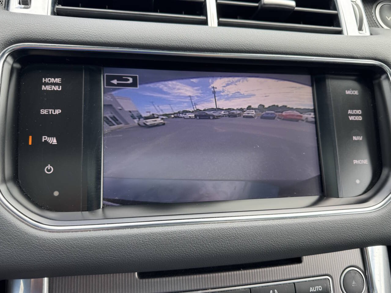 Used 2014 Land Rover Range Rover Sport HSE AWD/4WD image 16