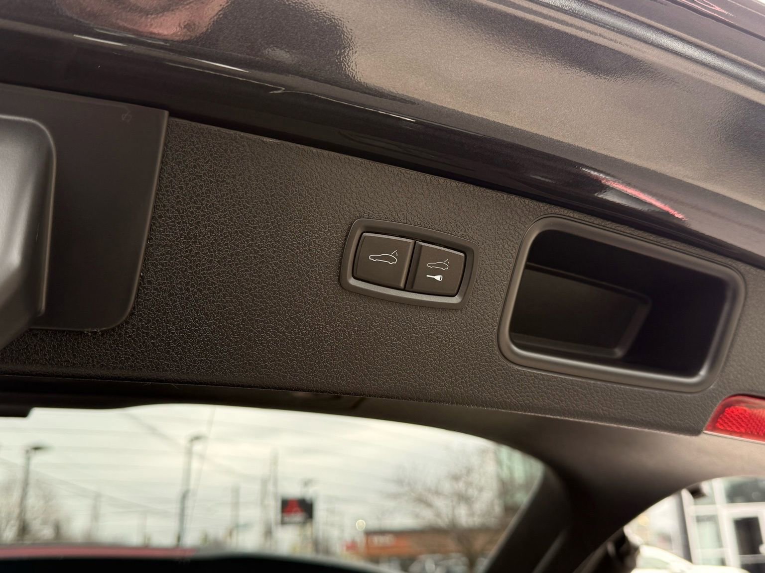 Used 2022 Porsche Macan image 39