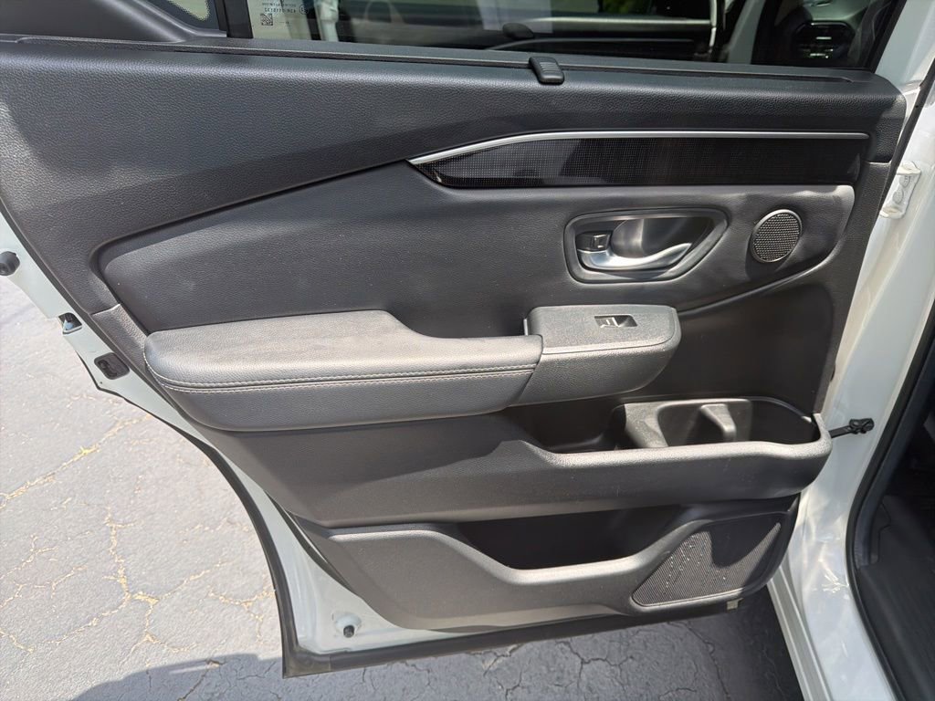 Used 2024 Honda Pilot Elite image 8