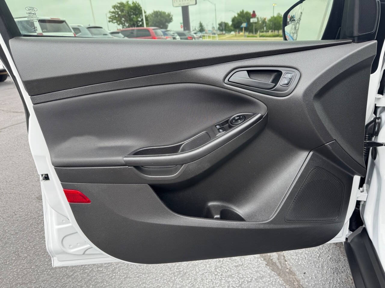 Used 2015 Ford Focus S FWD image 15