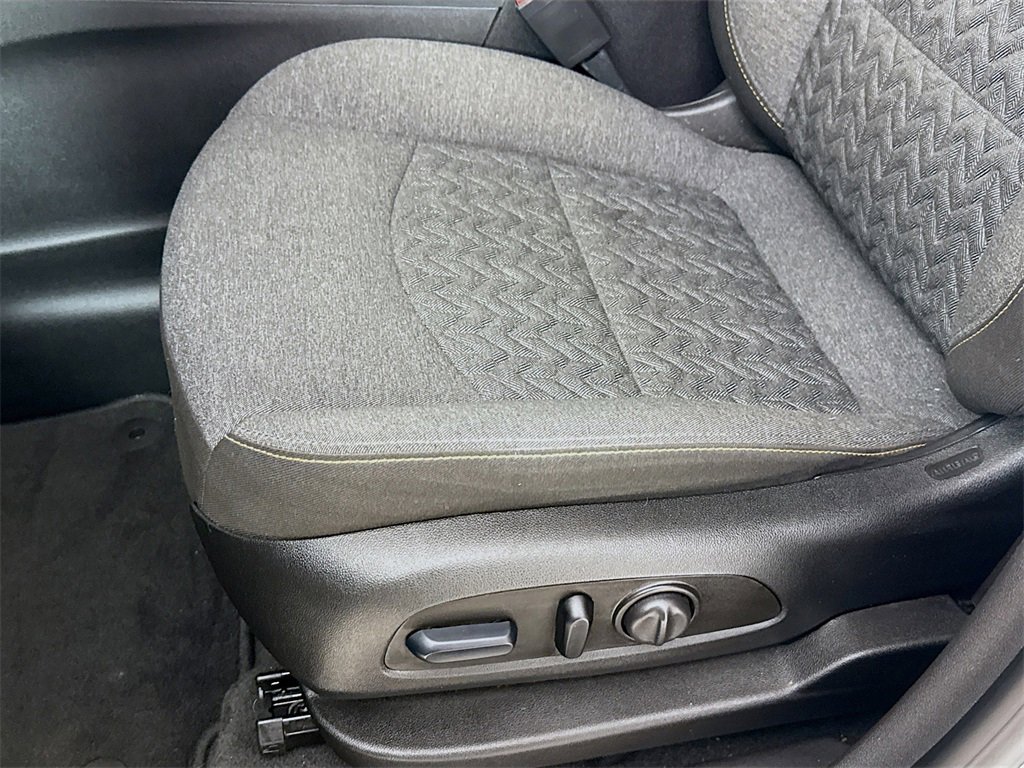 Used 2024 Chevrolet Equinox LT image 21