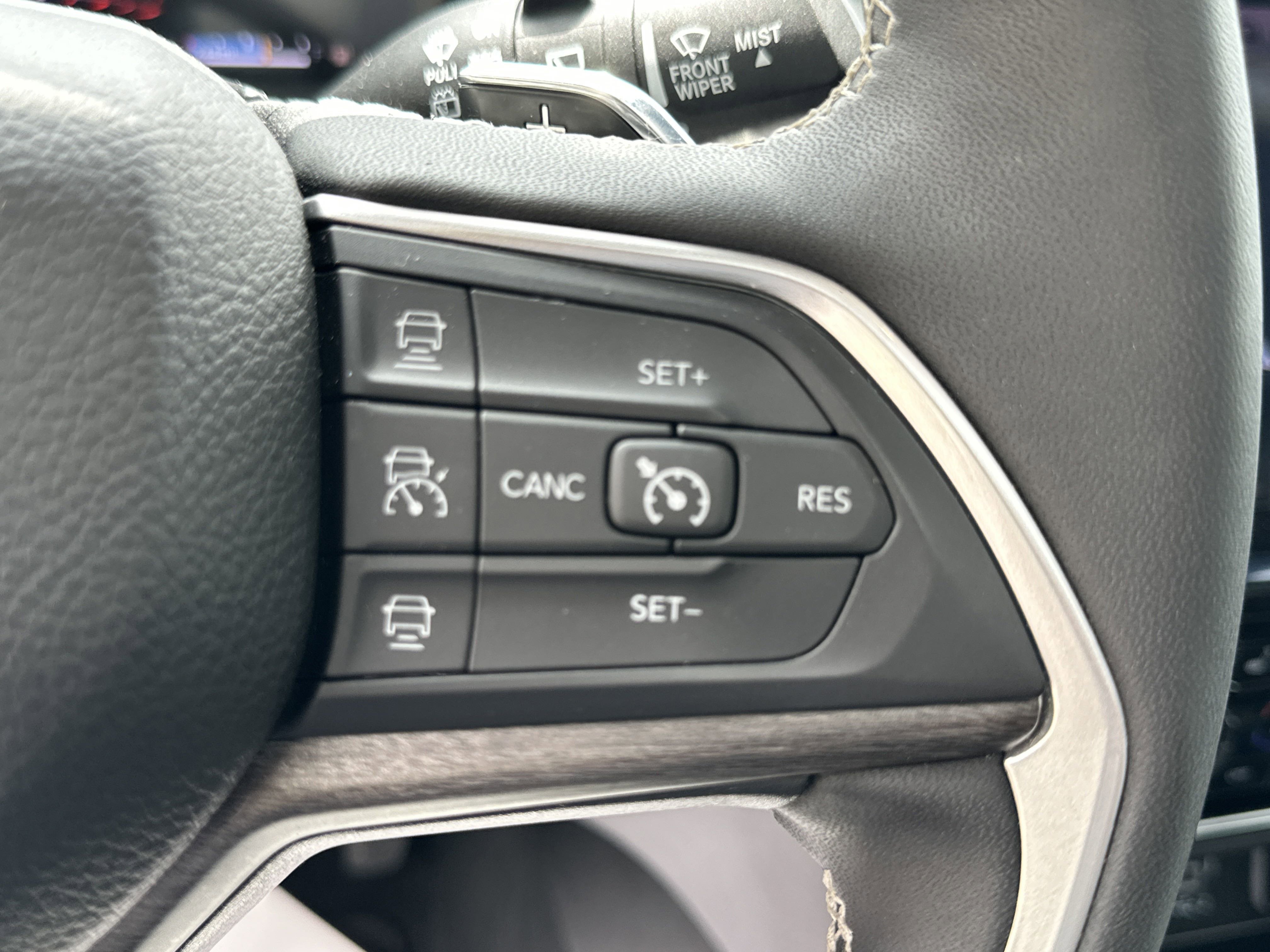 Used 2024 Jeep Grand Cherokee Limited 4xe image 27