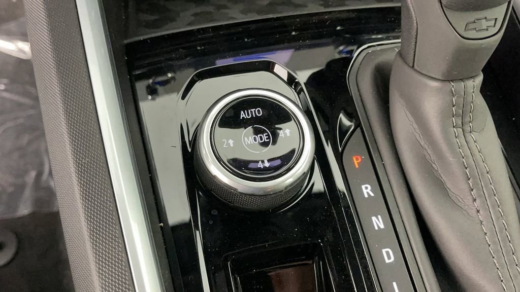 New 2025 Chevrolet Colorado Trail Boss w/ Midnight Edition image 18