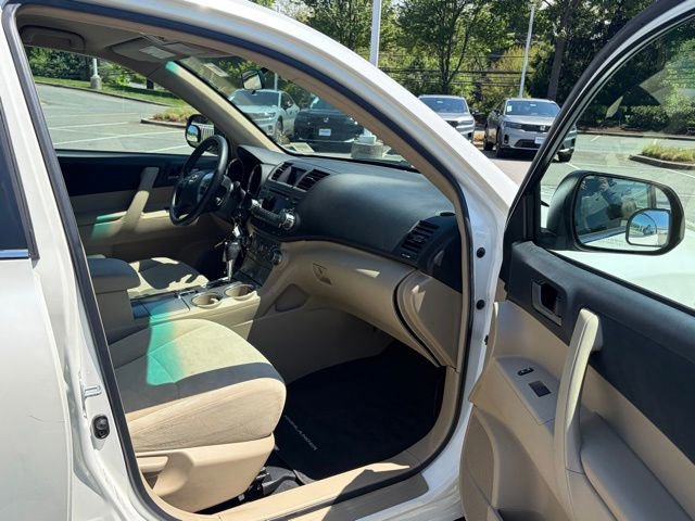 Used 2012 Toyota Highlander 4WD w/ Tech Pkg image 26