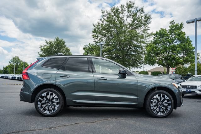 New 2026 Volvo XC60 T8 Plus w/ Climate Package AWD/4WD image 4