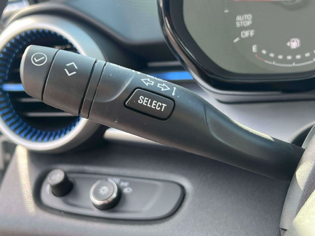 Used 2024 Chevrolet Trax LS w/ LS Convenience Package FWD image 19