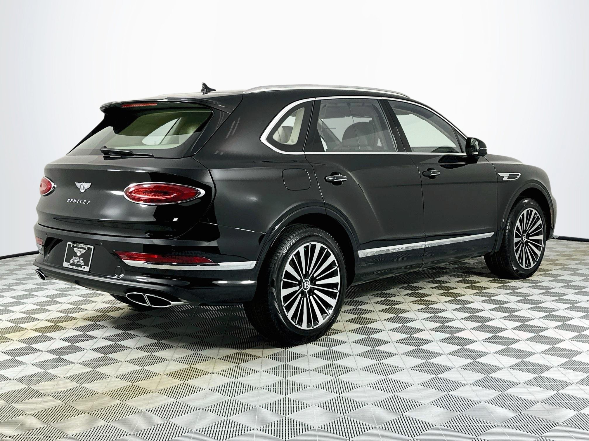 New 2026 Bentley Bentayga AWD/4WD image 5