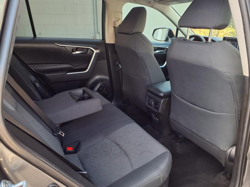 Certified 2021 Toyota RAV4 XLE w/ Convenience Package image 21