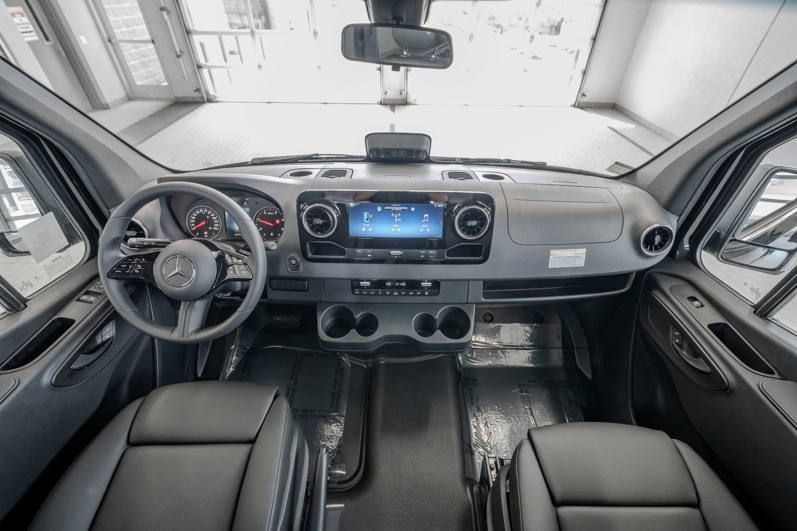 New 2025 Mercedes-Benz Sprinter 2500 image 8