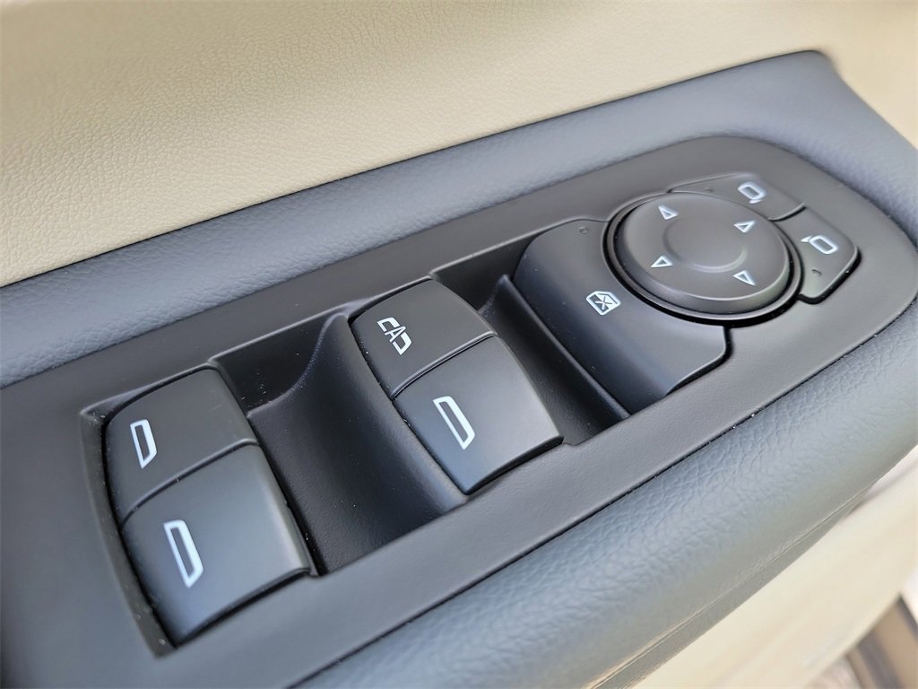 Used 2022 GMC Terrain Denali w/ Denali Premium Package image 19