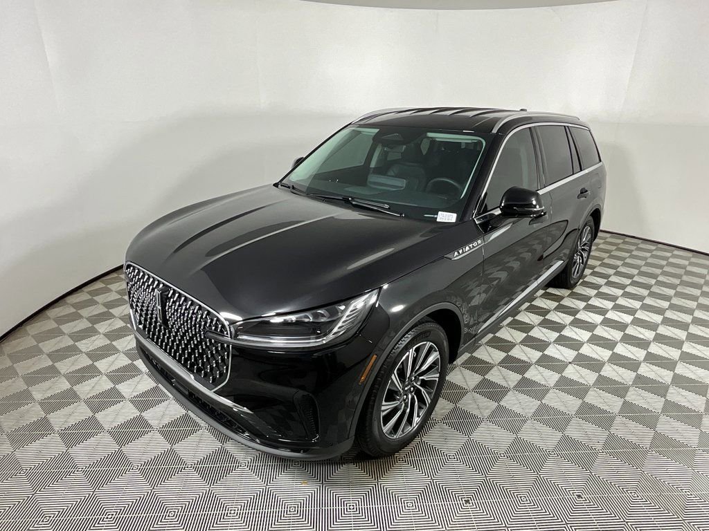Used 2026 Lincoln Aviator 2WD image 9