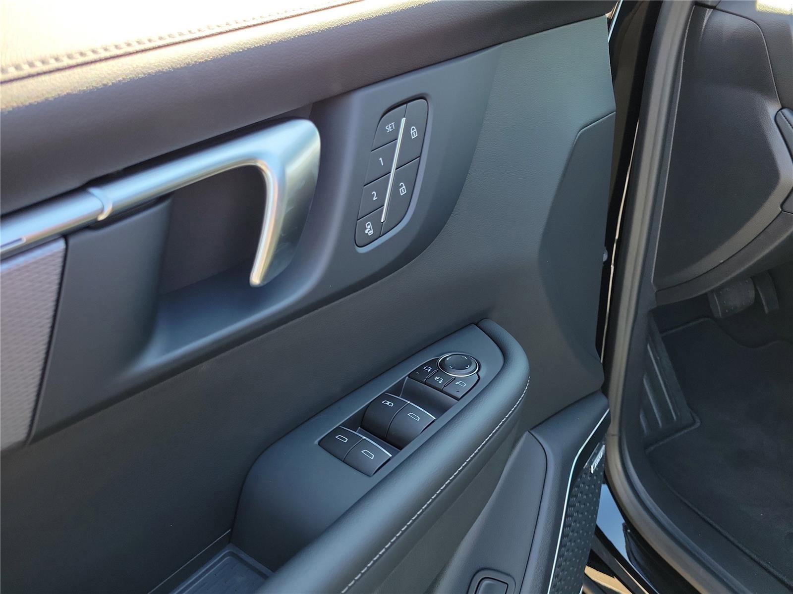 New 2026 Buick Enclave Sport Touring w/ Power Package image 19