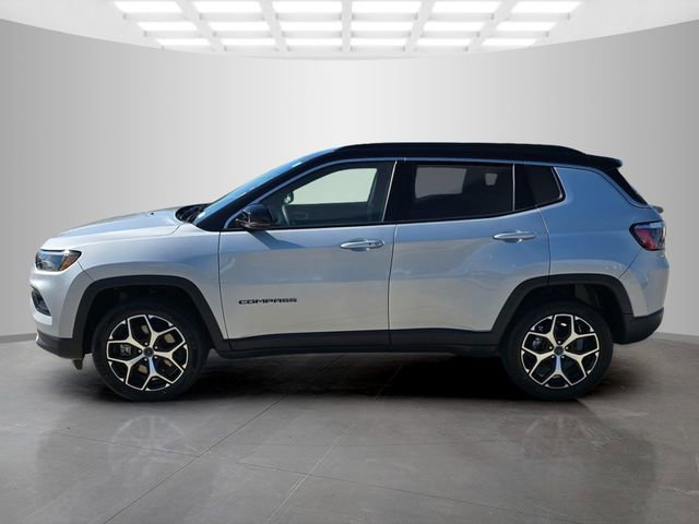 Used 2025 Jeep Compass Limited AWD/4WD image 7