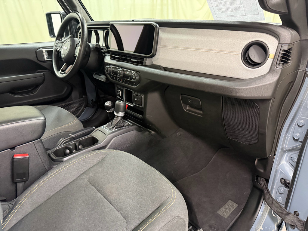 Used 2024 Jeep Wrangler Sport image 21