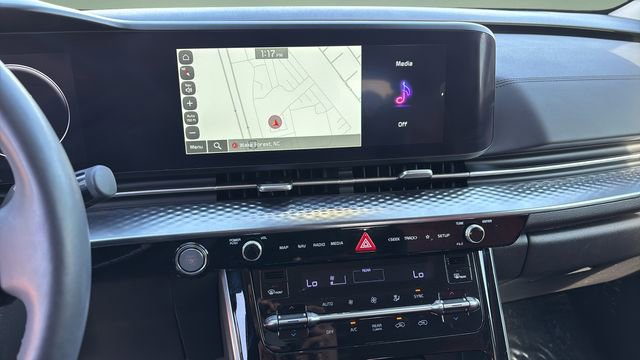 Used 2024 Kia Carnival SX Prestige image 26