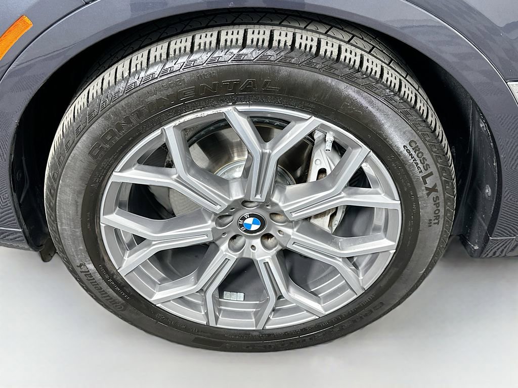 Used 2021 BMW X7 xDrive40i w/ Premium Package image 33