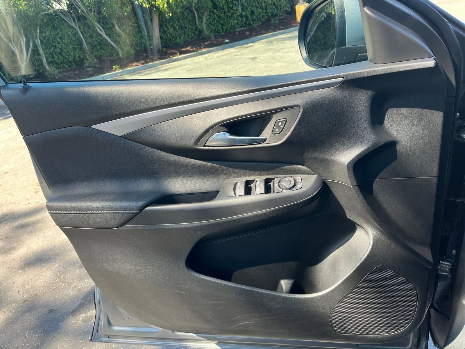 Used 2025 Buick Envista Preferred image 18