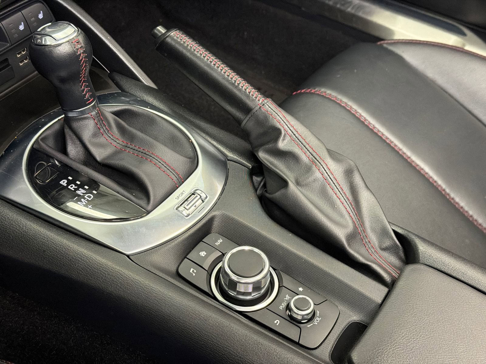 Used 2017 MAZDA MX-5 Miata Grand Touring image 26