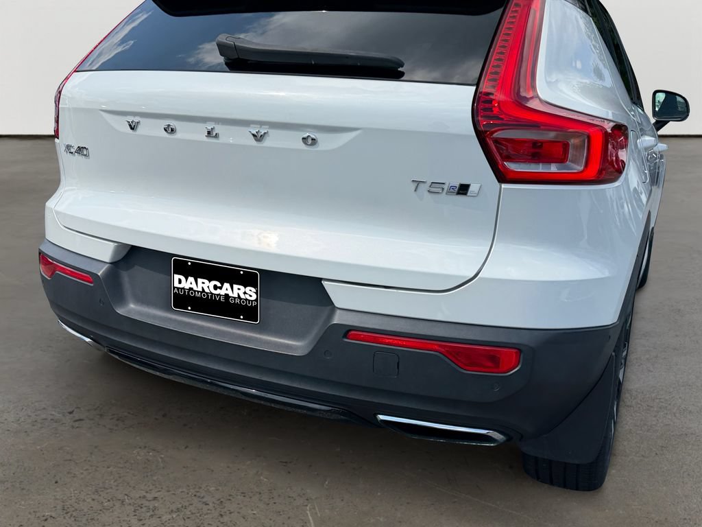 Used 2020 Volvo XC40 T5 R-Design w/ Protection Package Premier AWD/4WD image 10