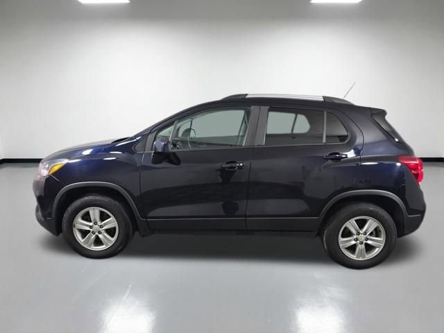 Used 2021 Chevrolet Trax LT w/ Driver Confidence Package image 9