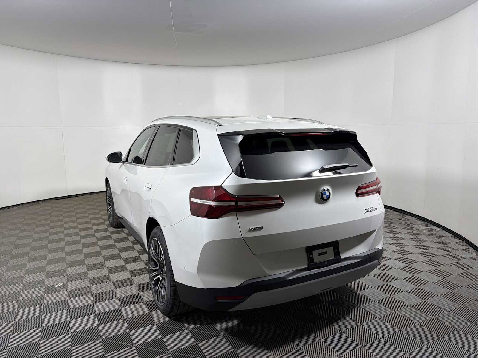New 2026 BMW X3 xDrive30 w/ Convenience Package AWD/4WD image 3