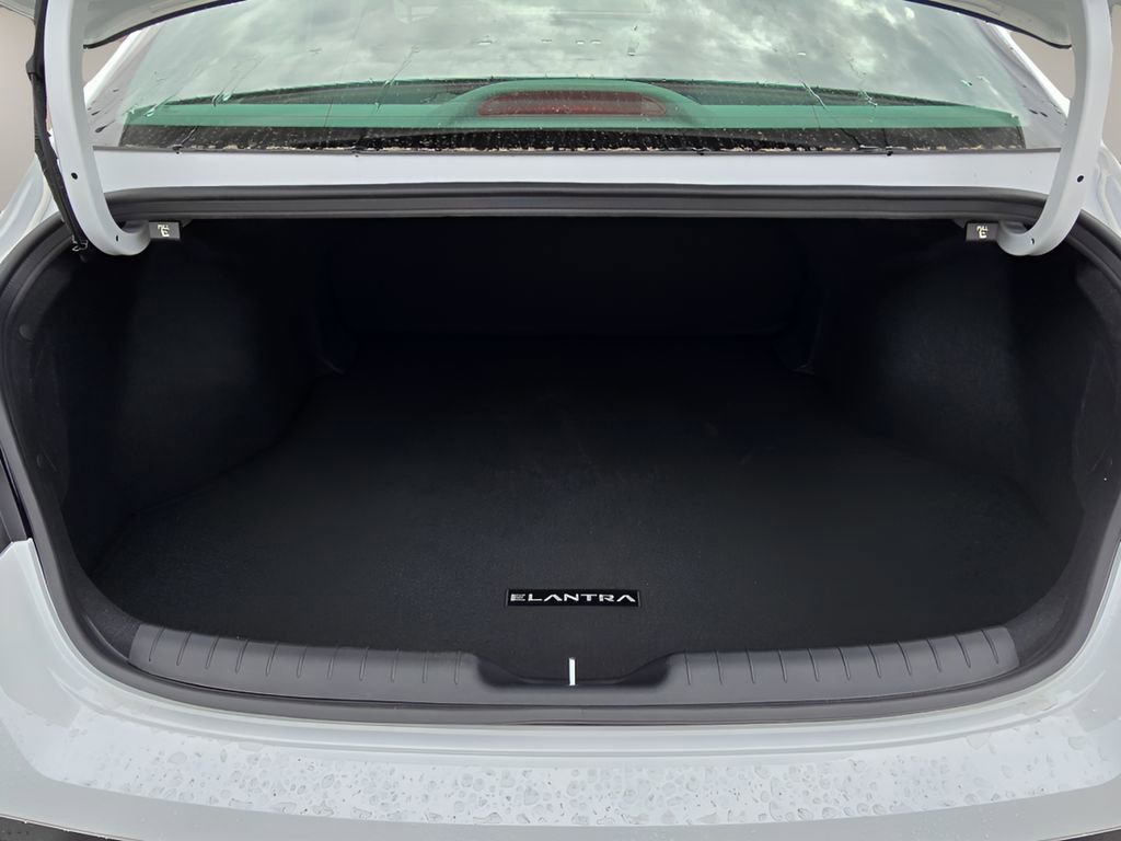 New 2026 Hyundai Elantra Blue image 30