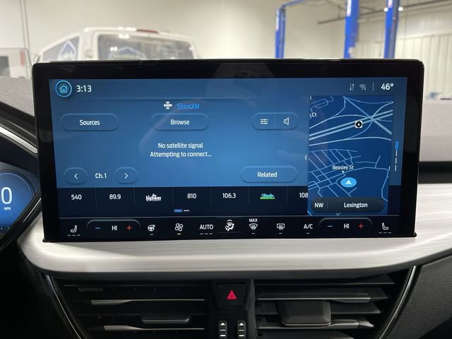 New 2025 Ford Escape SE w/ PHEV Premium Package image 16