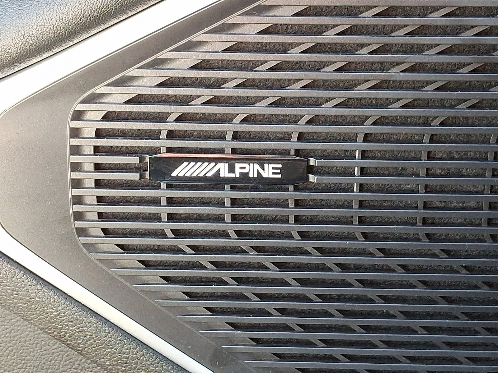 Used 2023 Jeep Wagoneer L Series II image 26