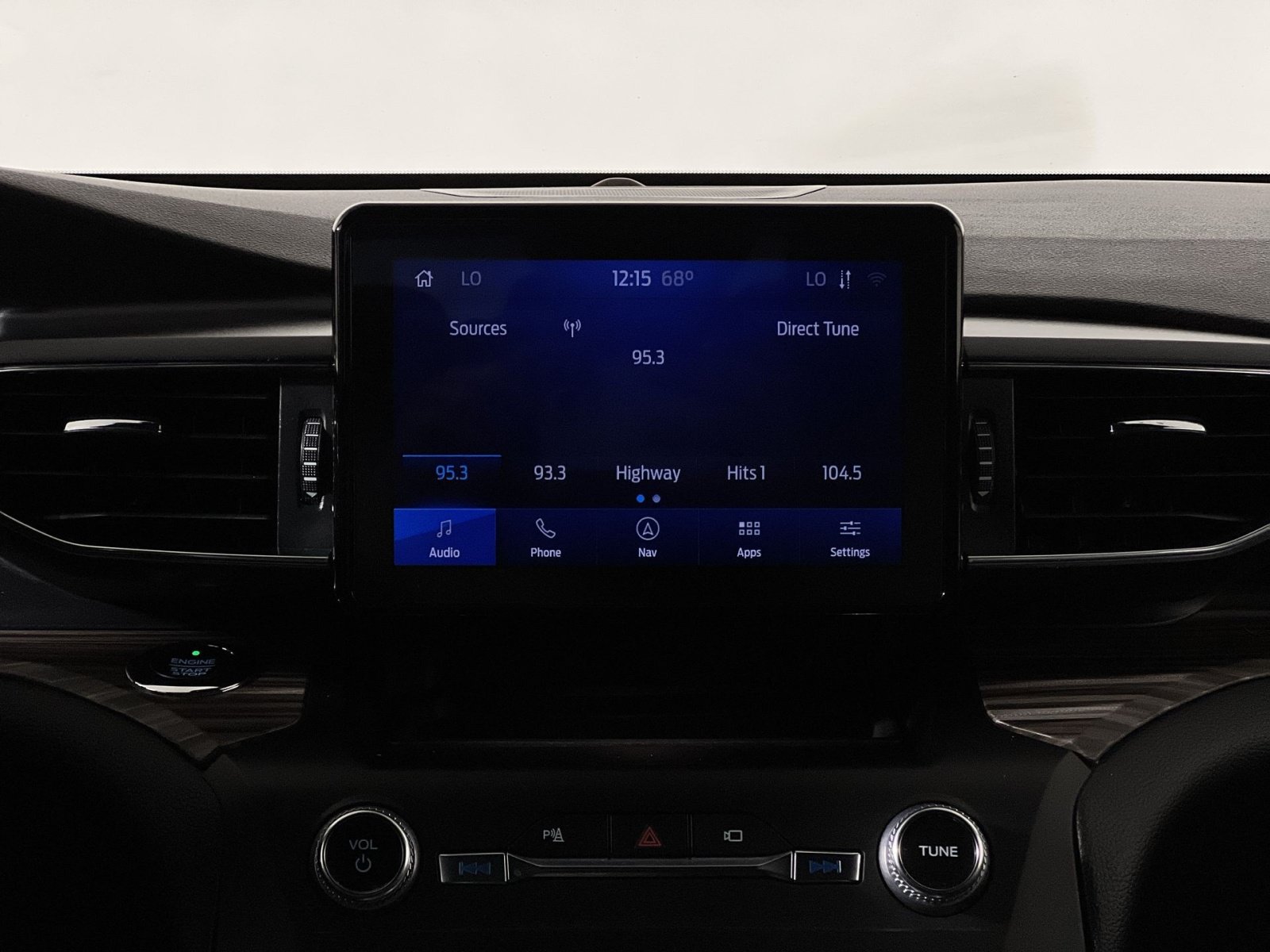 Used 2020 Ford Explorer Limited AWD/4WD image 18