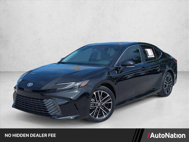 Used 2026 Toyota Camry XLE FWD image 1